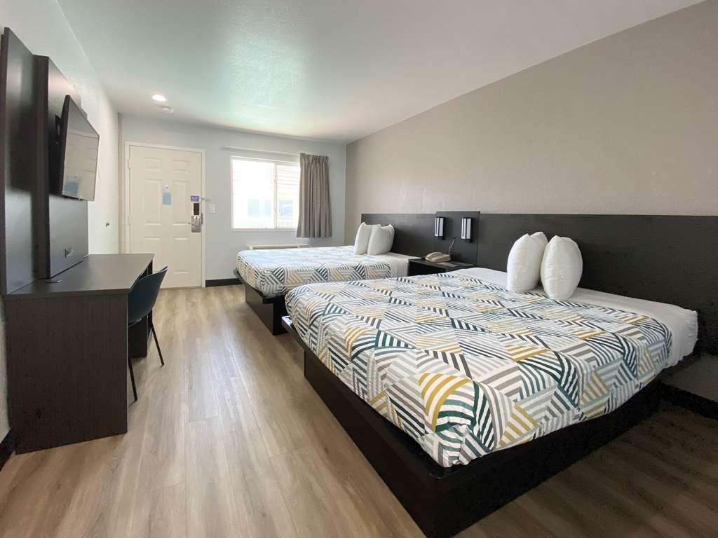 Hotel 6-costa Mesa, Ca 2*